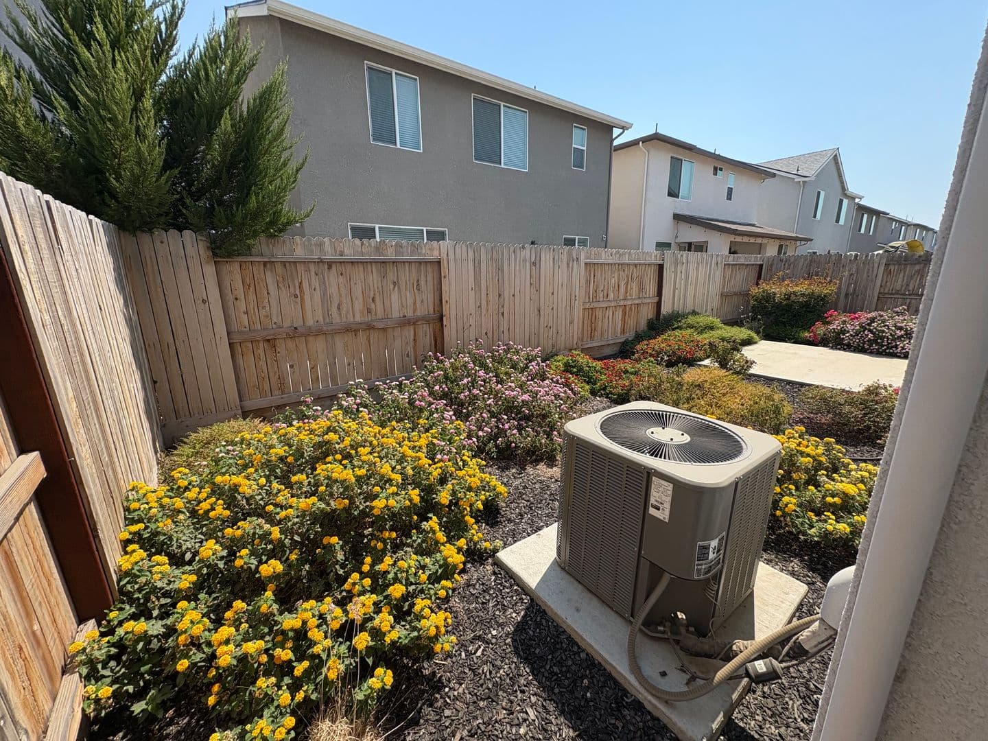 Visalia House: 1005 West Sedona Ave