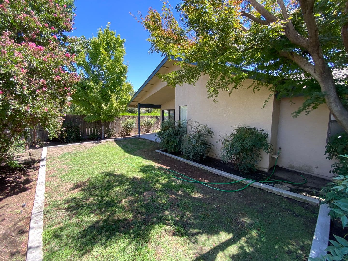 Visalia House: 1348 East Ferguson Court