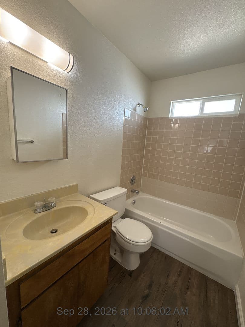 Tulare Apartment: 103-115 West Sonora Avenue