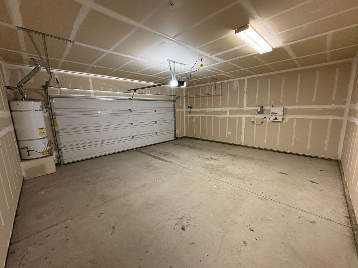 Tulare House: 3272 Manchester St