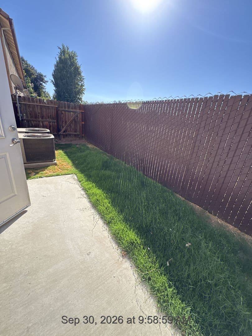 Visalia Apartment: 4203-4349 West Walnut Avenue