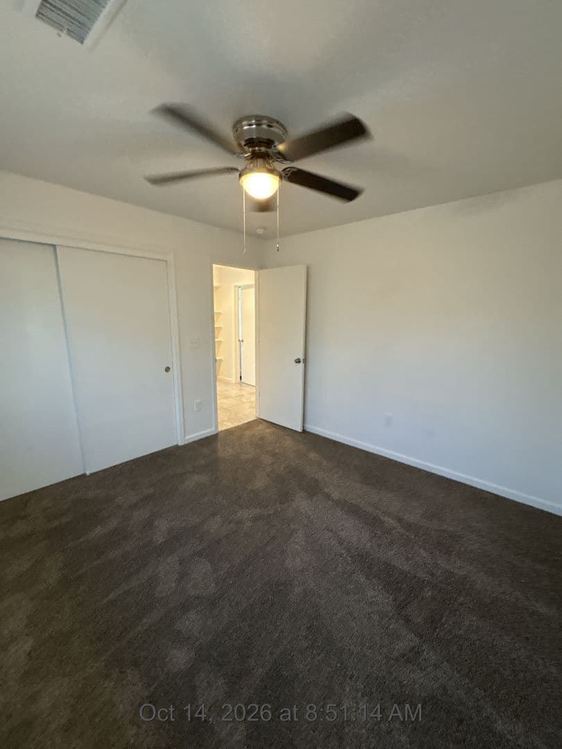 Hanford Apartment: 2002-2004 Parker Place