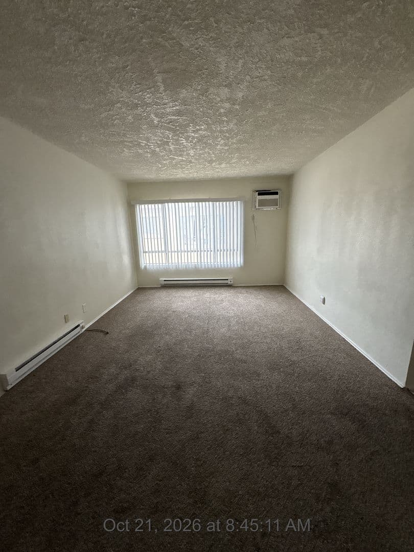 Hanford Apartment: 530-580 S. Richmond Ave