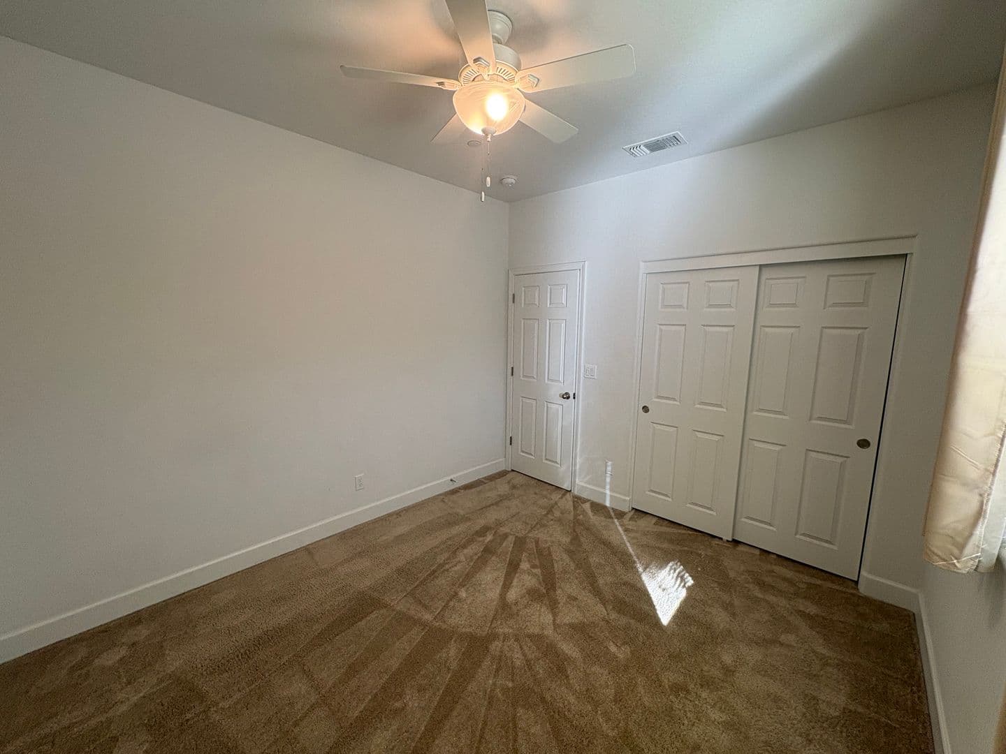Visalia House: 3215 S Meadowbrook St