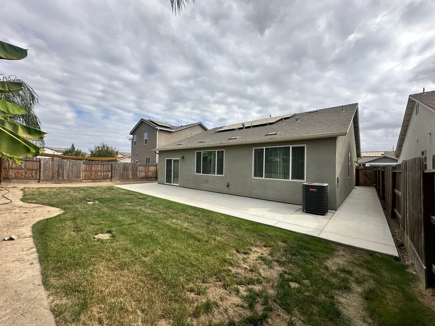 Visalia House: 2231 South Lebec St