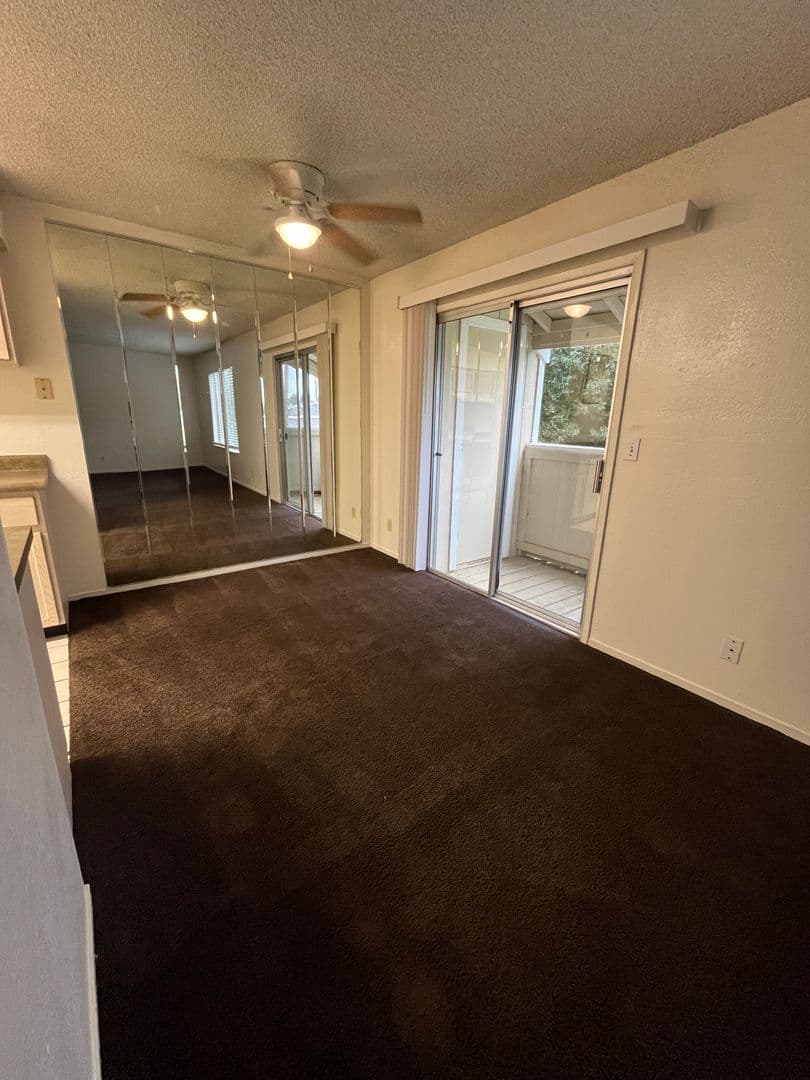 Porterville Apartment: 1704 W Olive Ave