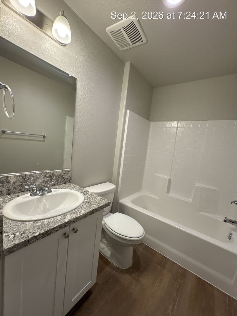 Visalia Apartment: 418 S Summit Street Unit #101-104