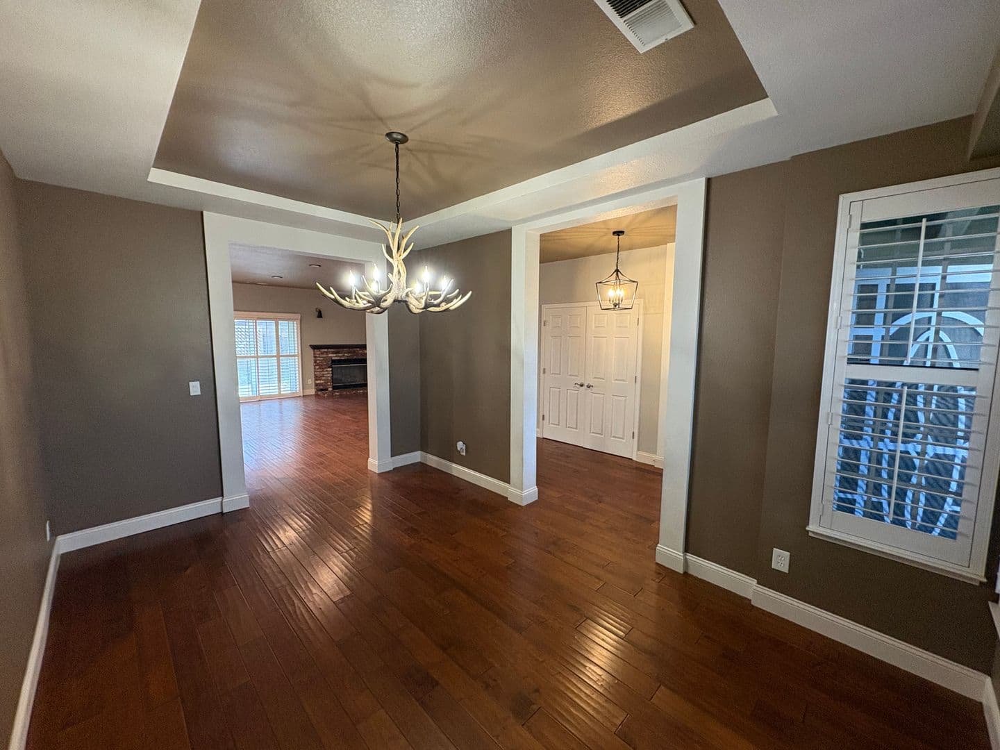 Hanford House: 540 West Birch Ct