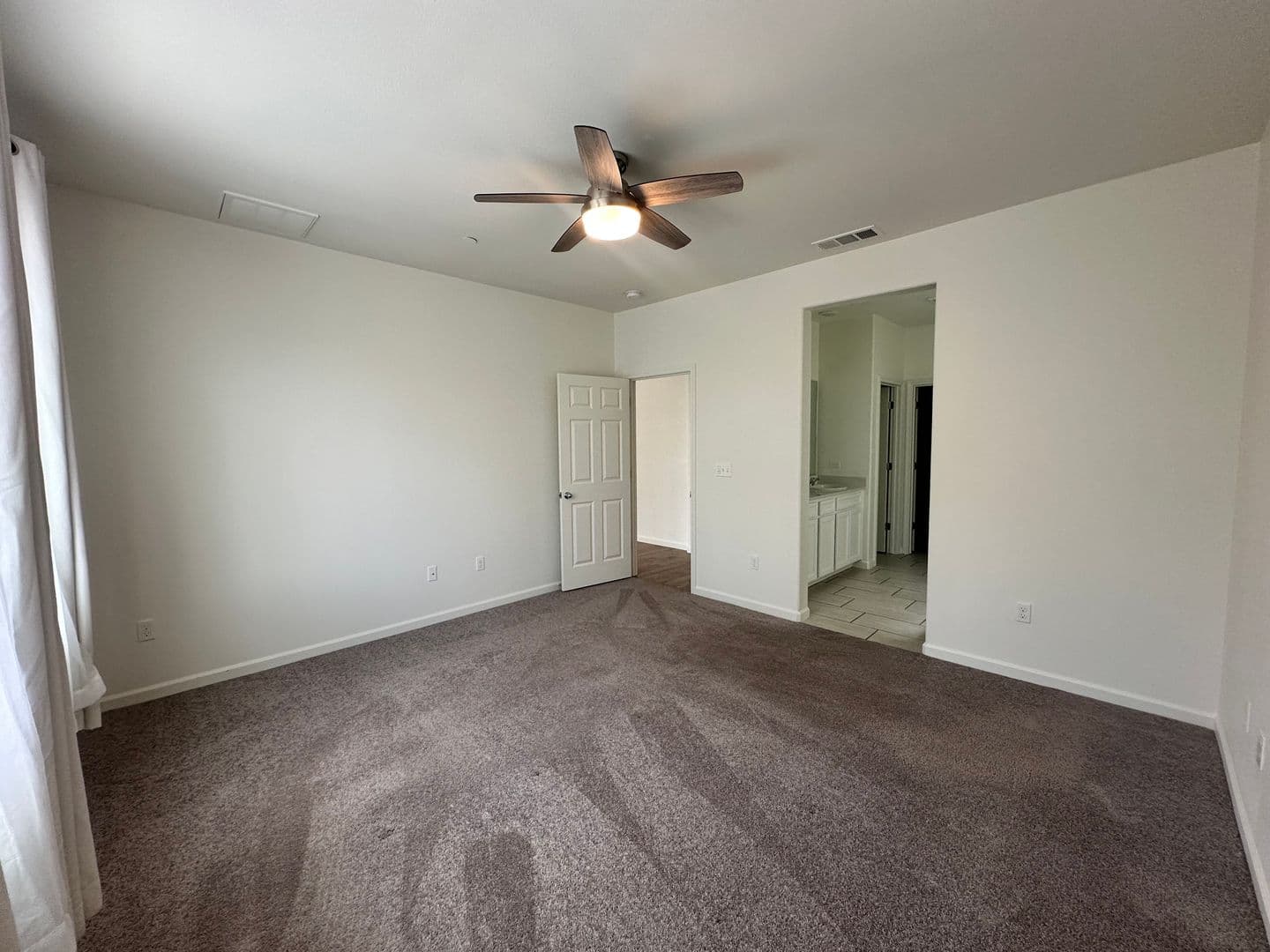 Visalia House: 2231 South Lebec St