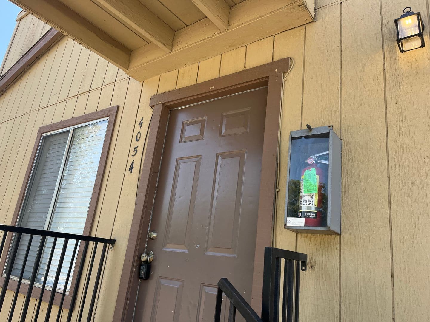 Visalia Apartment: 3900-4054 West Meadow Ave.