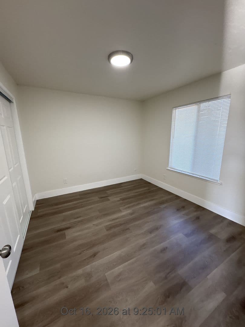 Visalia Apartment: 3515 W Campus Ave -1