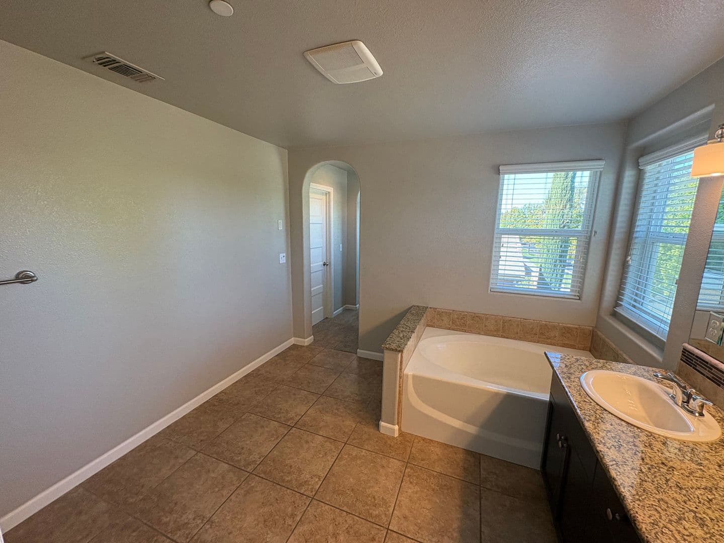 Clovis House: 3461 Alcove Way