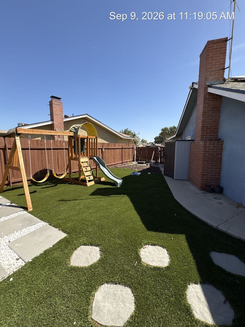 Hanford House: 1105 Freddie  Circle