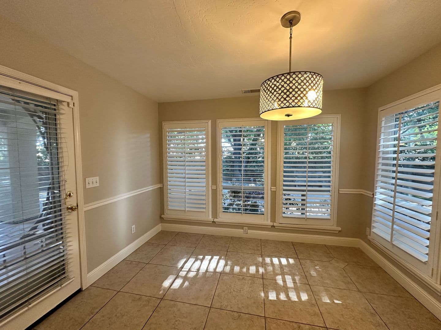 Visalia House: 5319 W. Harold Ave