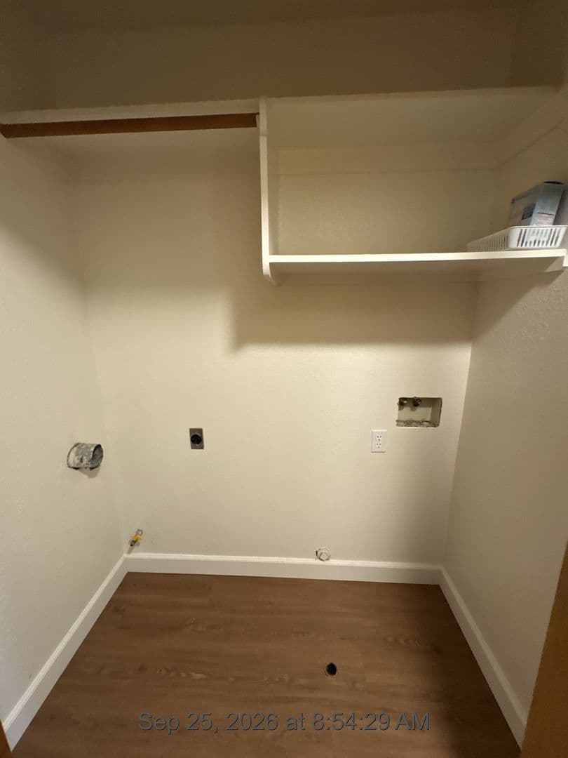 Visalia Apartment: 2615-2621 S Maselli