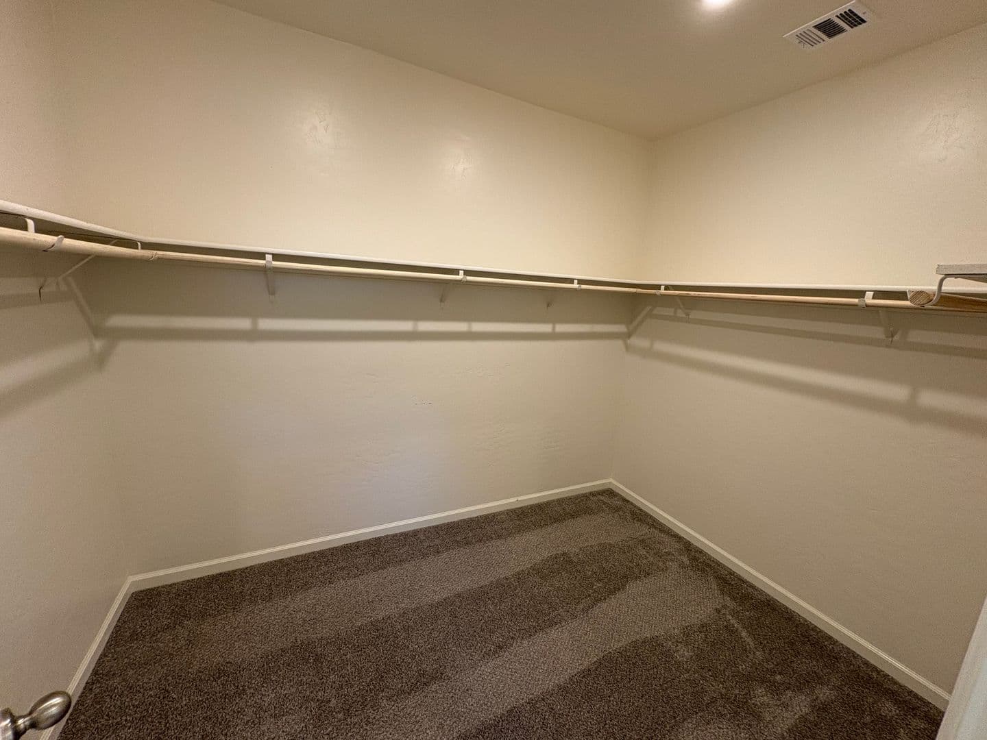 Visalia House: 3208 North Rova Ct