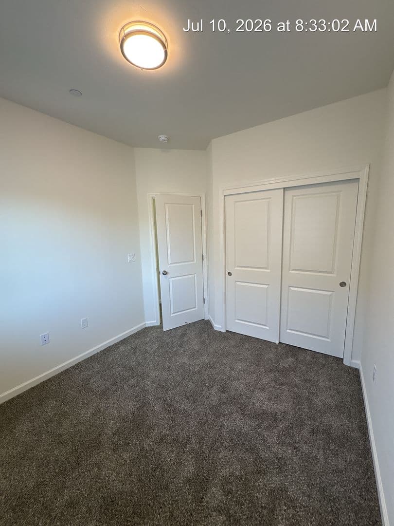 Visalia Apartment: 711-747 S Pinkham