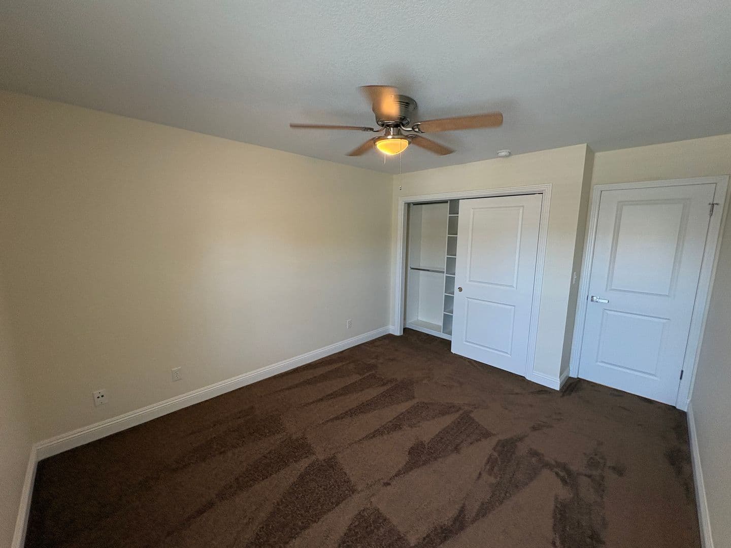 Visalia House: 2322 East Vassar Dr