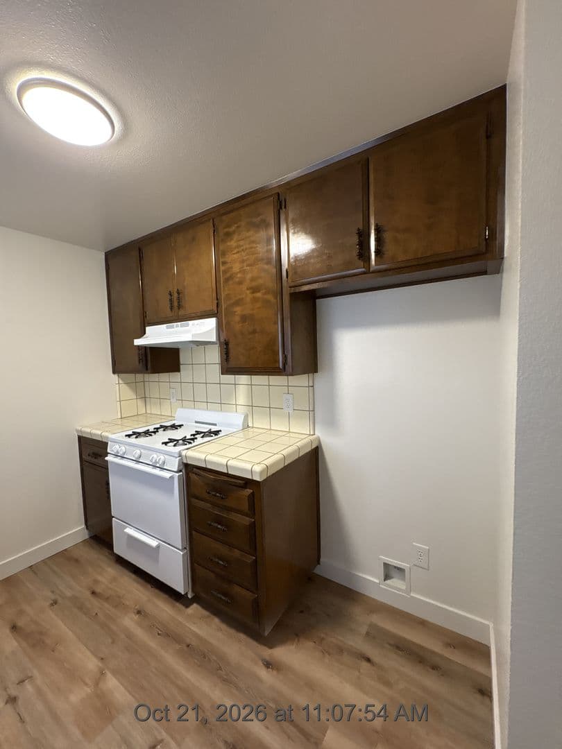 Visalia Apartment: 2015-2019 E. Walnut Ave