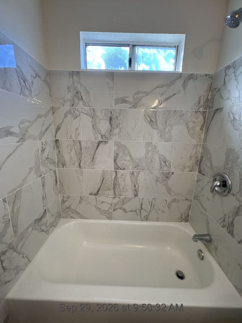 Exeter Apartment: 320 North E Street