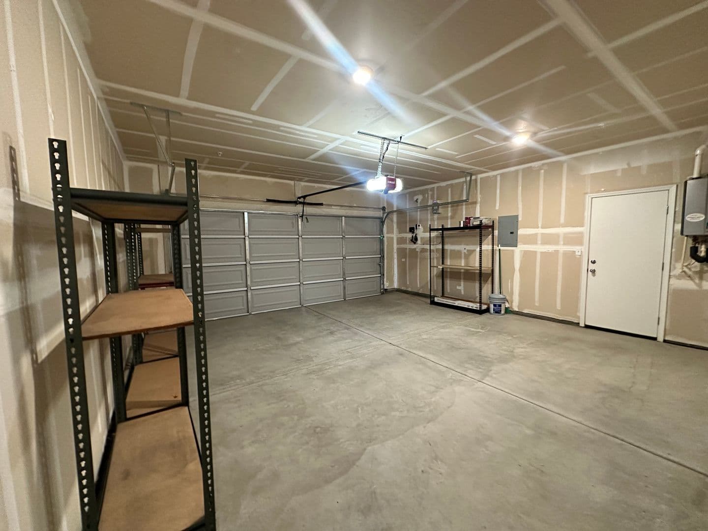 Visalia House: 2231 South Lebec St