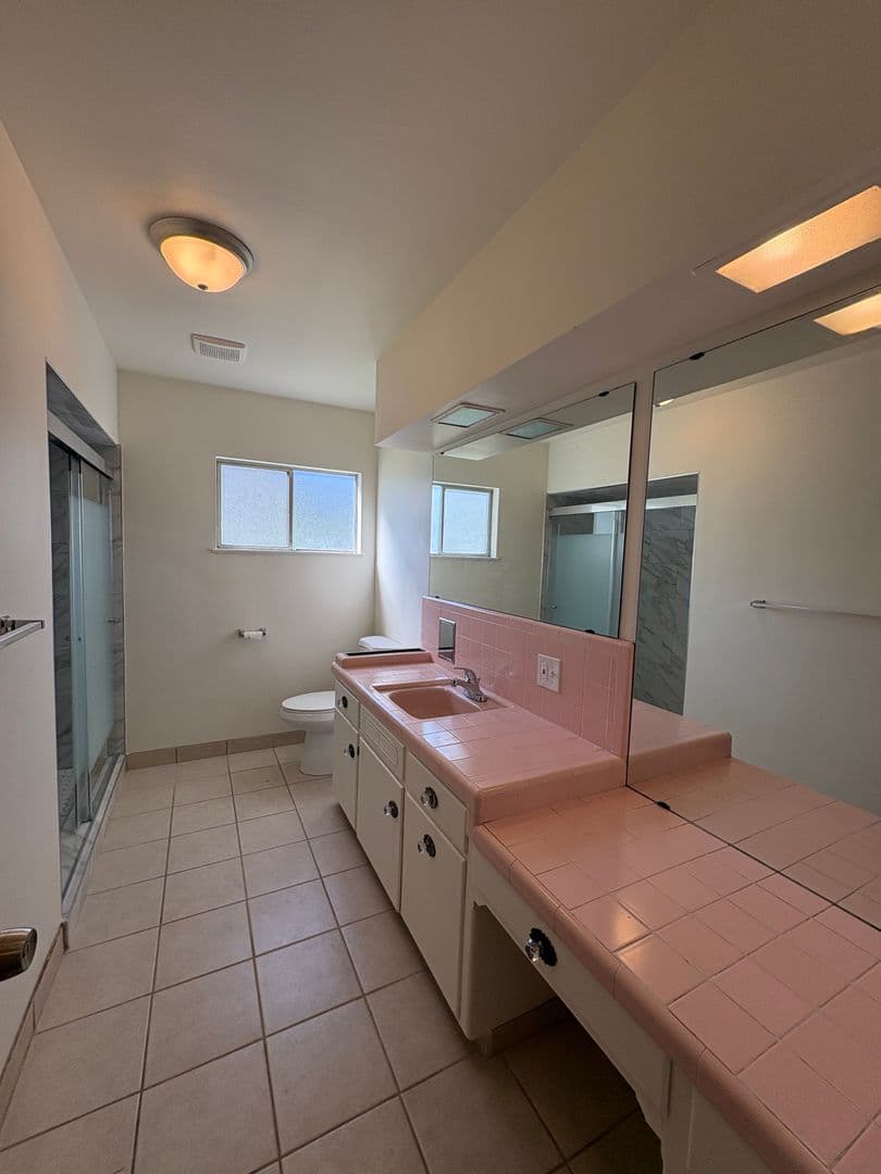 Dinuba House: 341 North Garden Dr