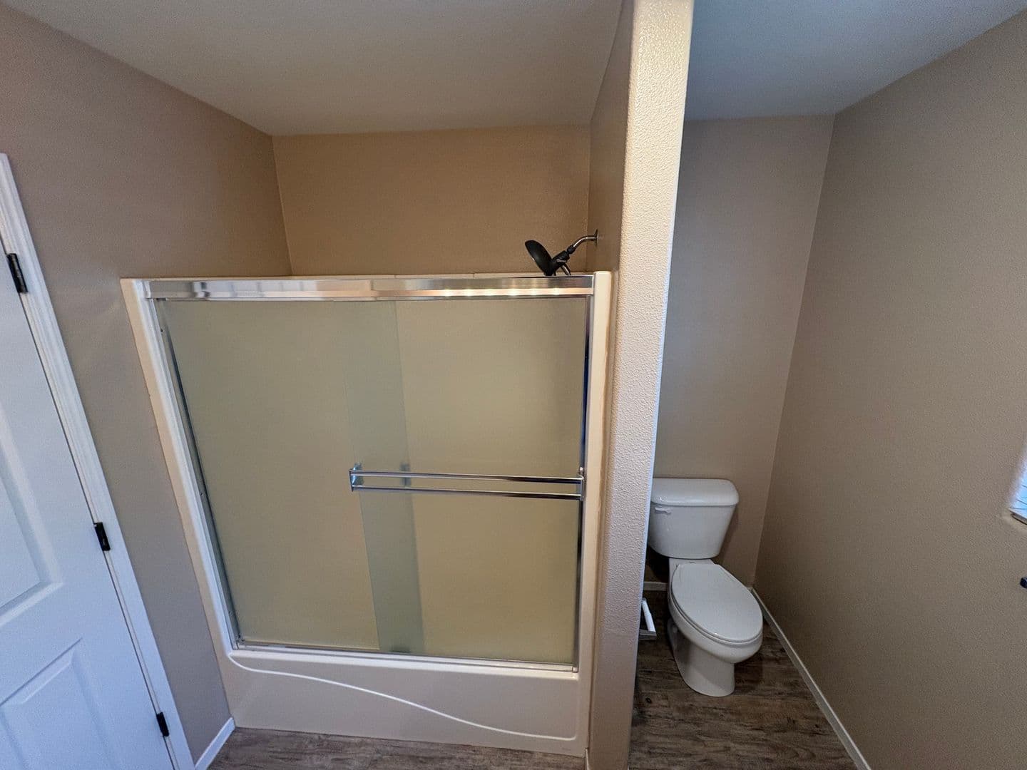 Visalia House: 2967 West Jerome Ave