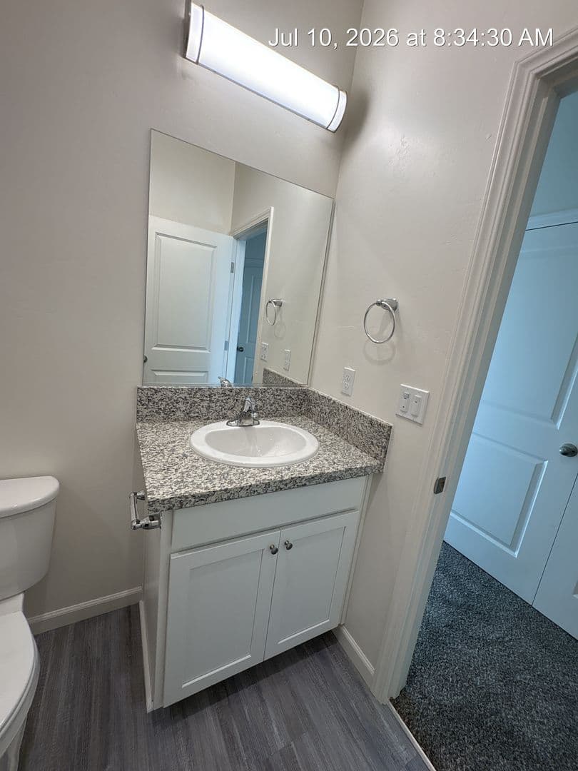 Visalia Apartment: 711-747 S Pinkham