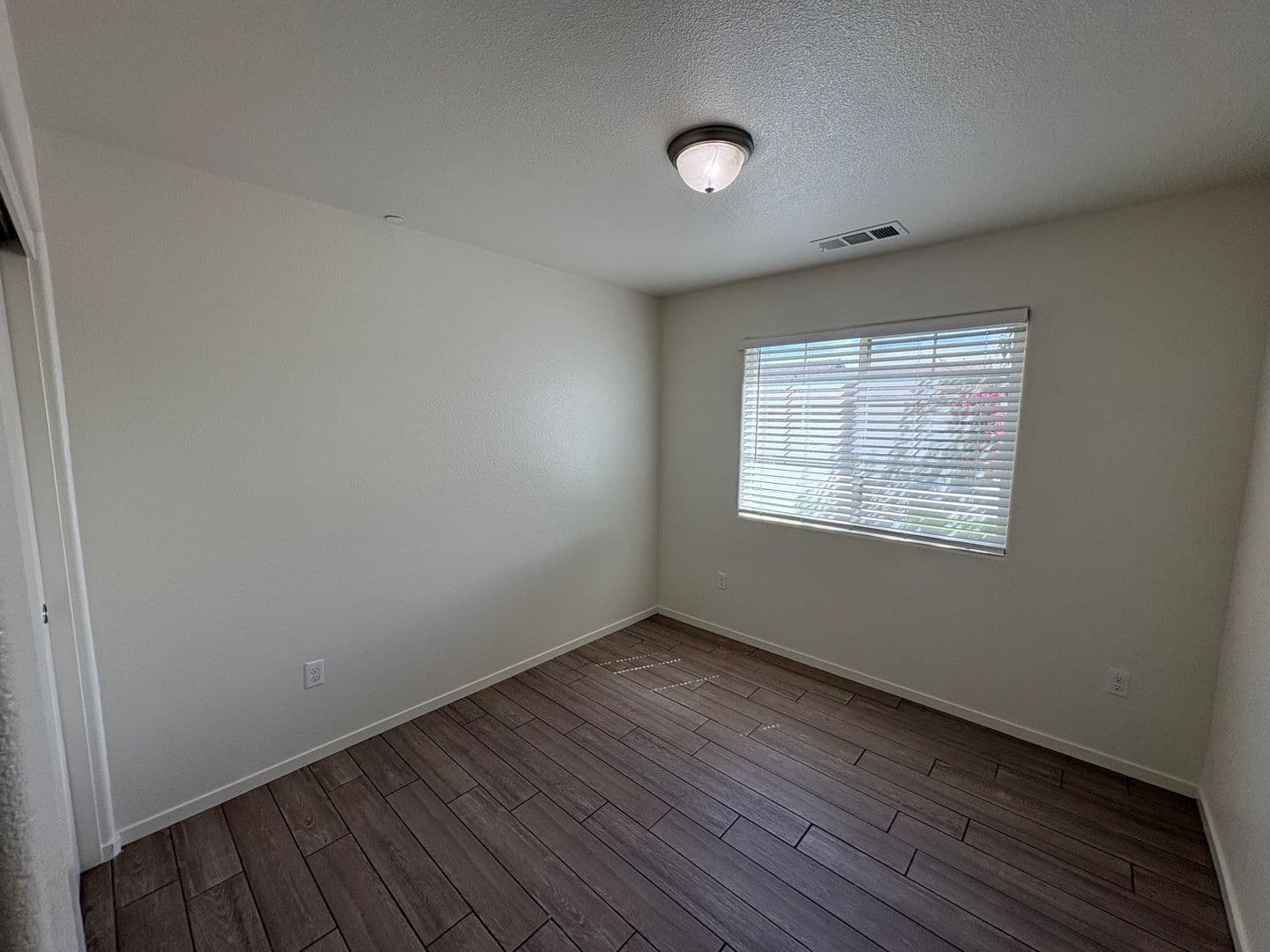 Tulare House: 2314 Cape Canyon Avenue