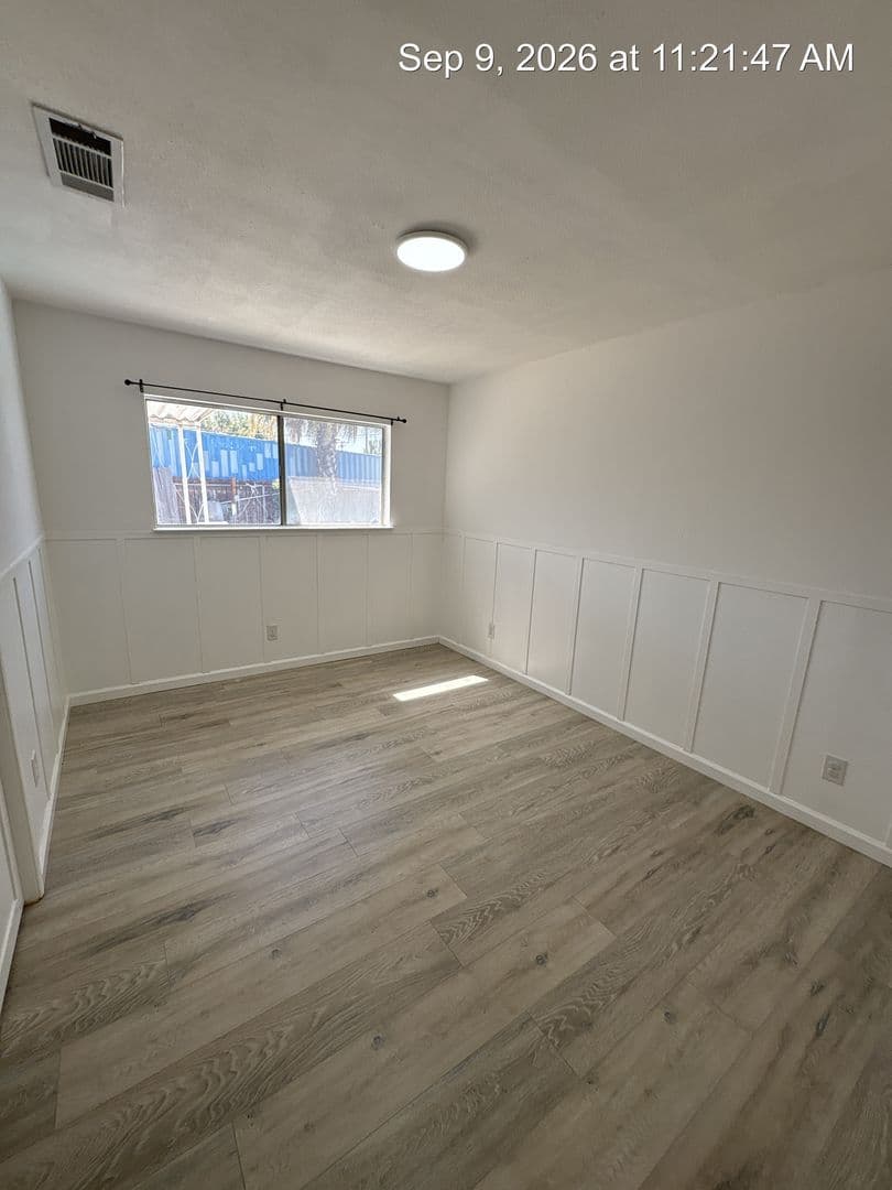 Hanford House: 1105 Freddie  Circle