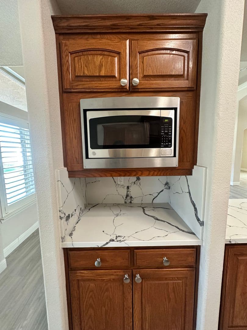 Visalia House: 239 North Preston St