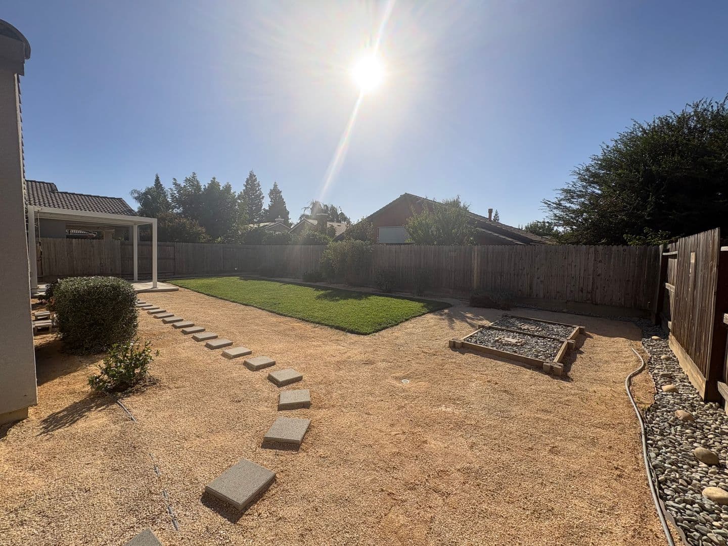 Visalia House: 3215 S Meadowbrook St