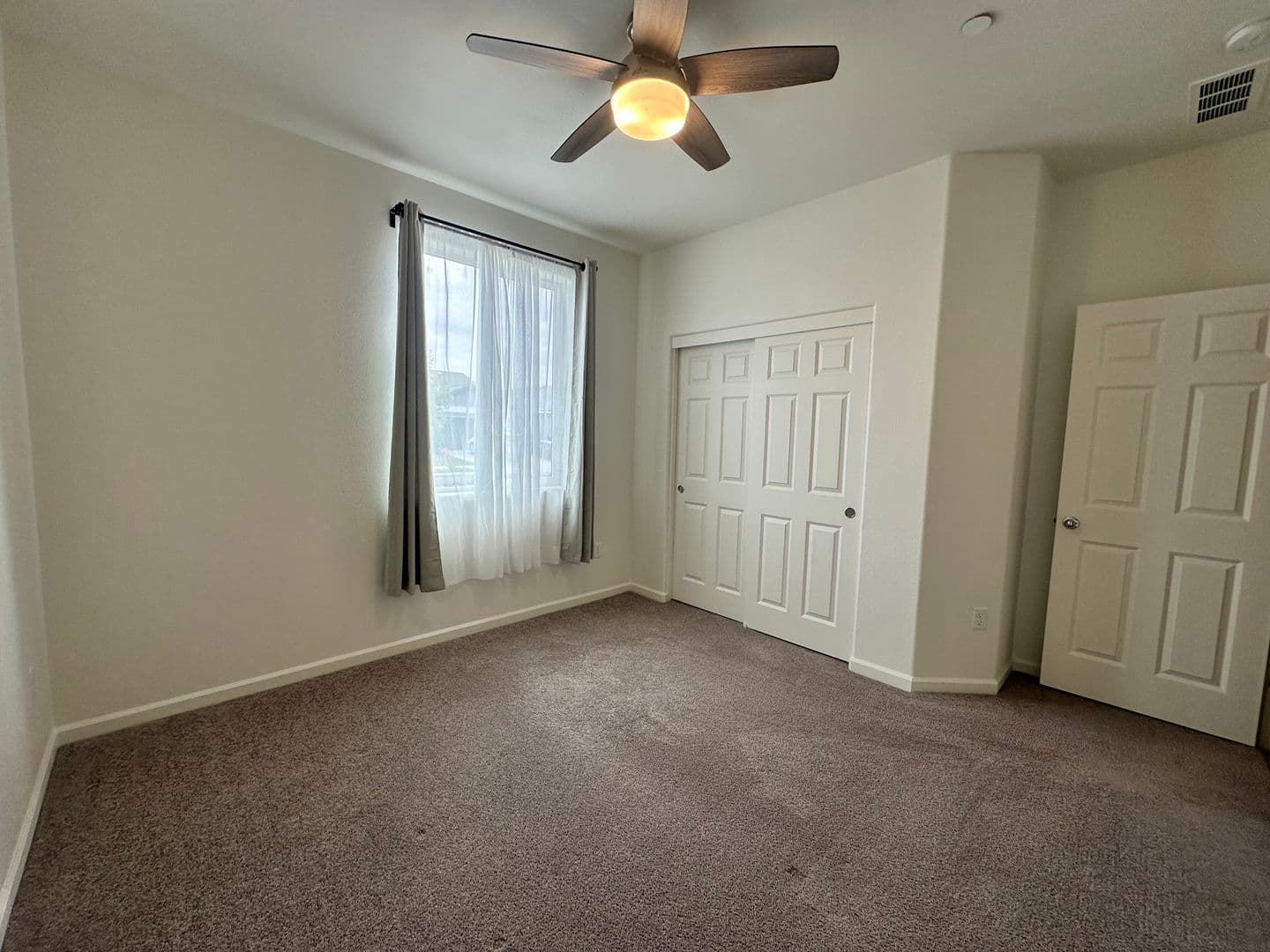 Visalia House: 2231 South Lebec St