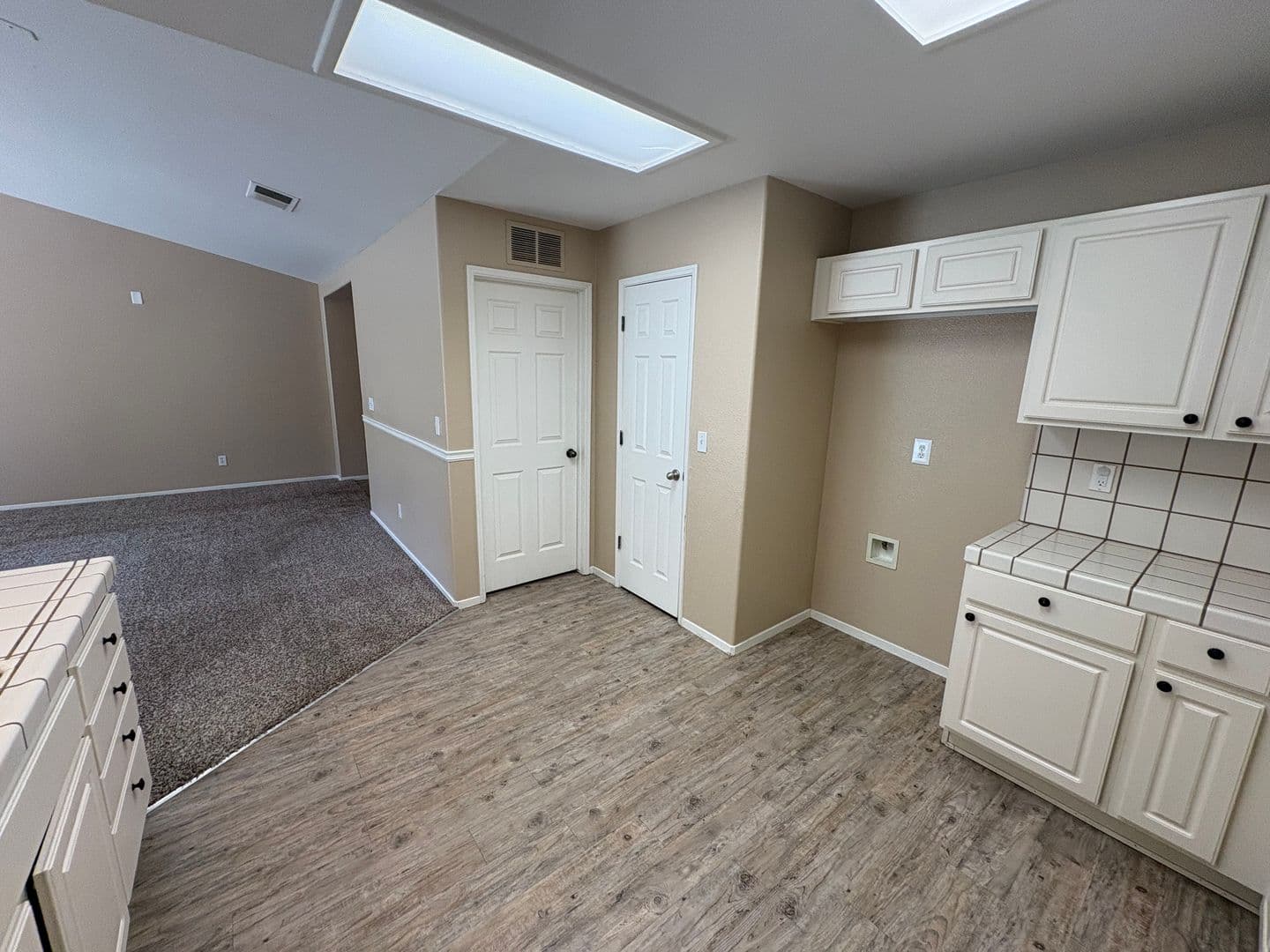 Visalia House: 2967 West Jerome Ave