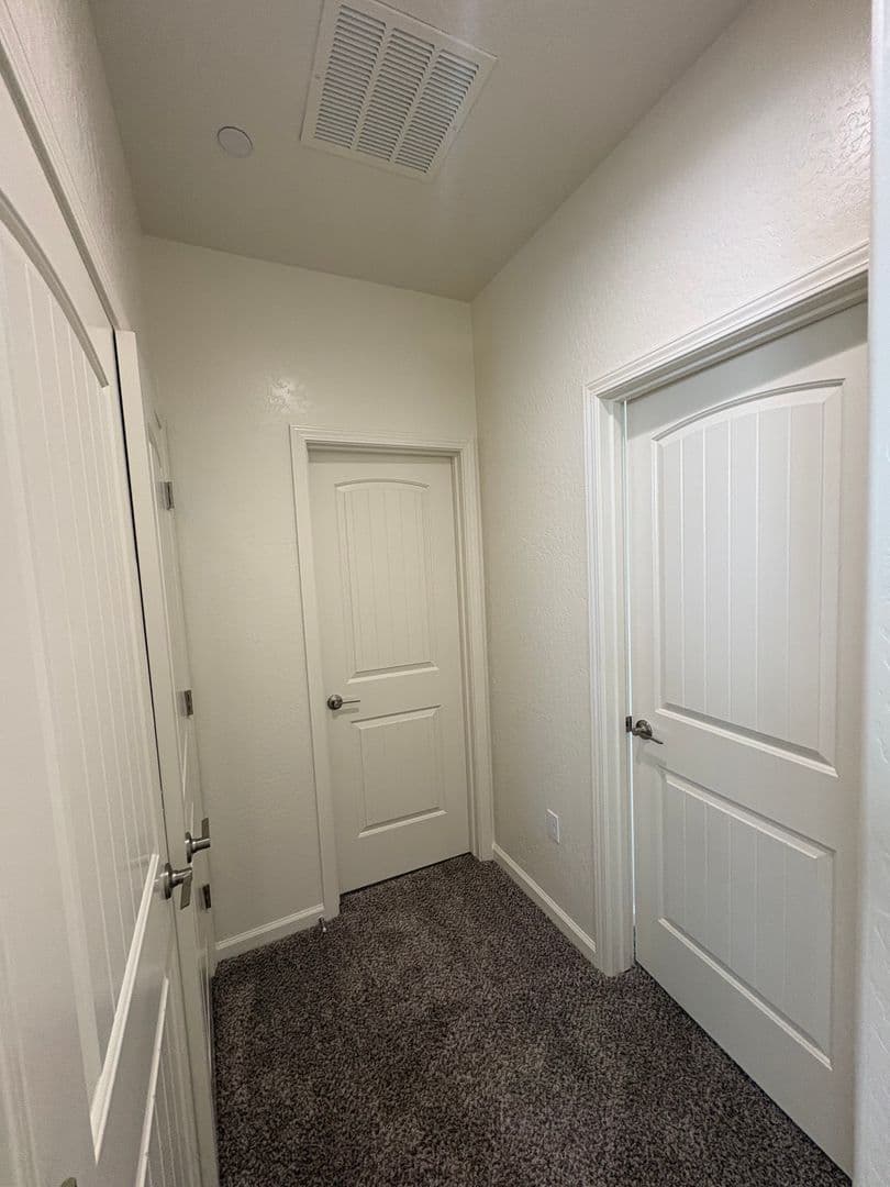 Visalia House: 1005 West Sedona Ave