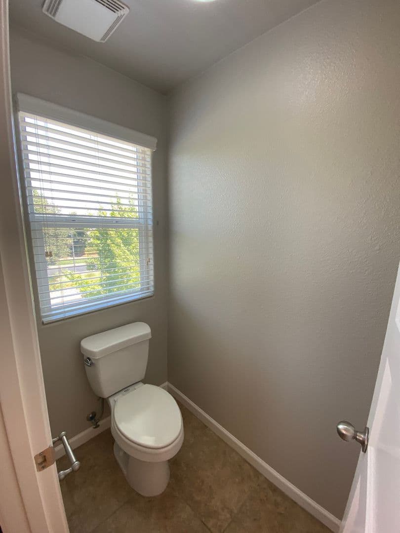 Clovis House: 3461 Alcove Way