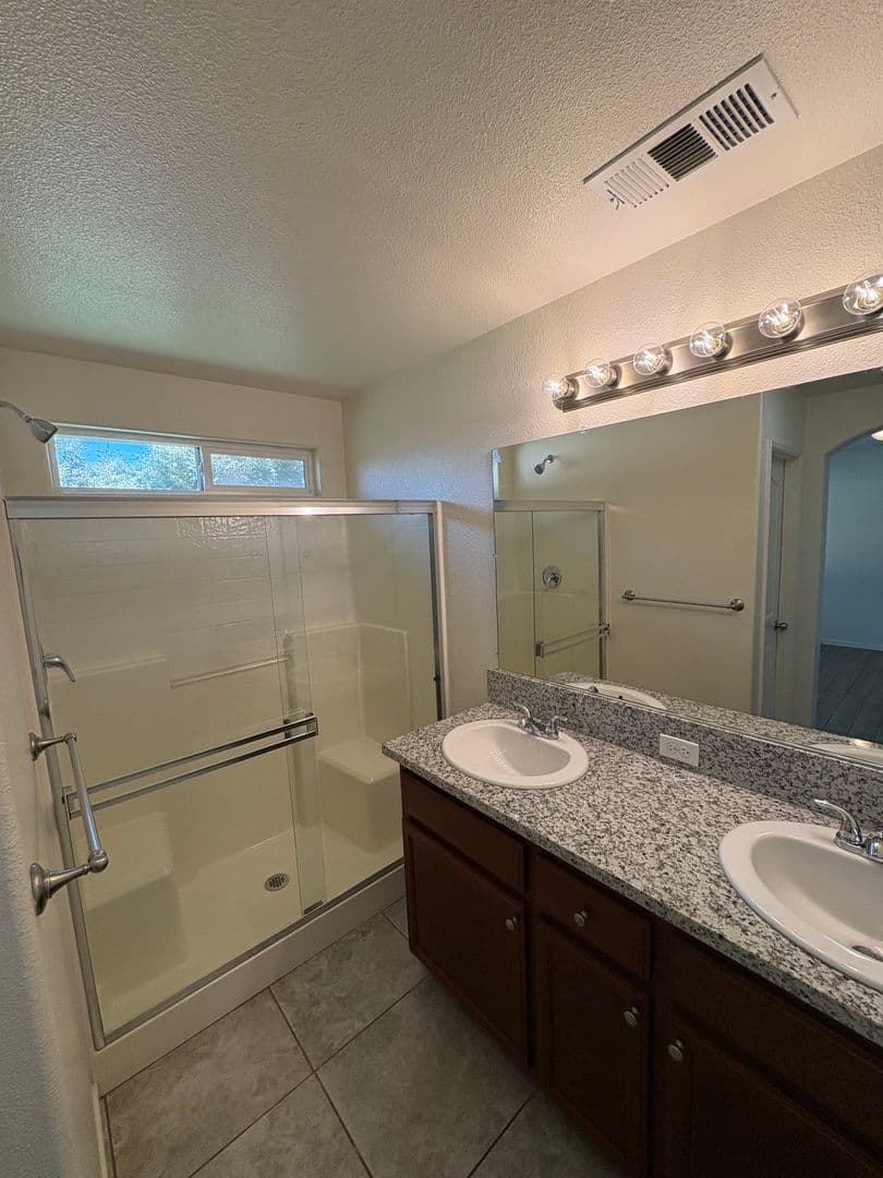 Tulare House: 2314 Cape Canyon Avenue
