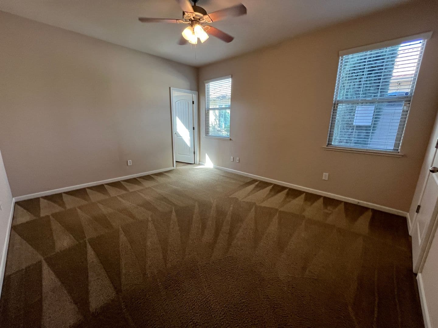 Porterville House: 1884 W Roby Ave