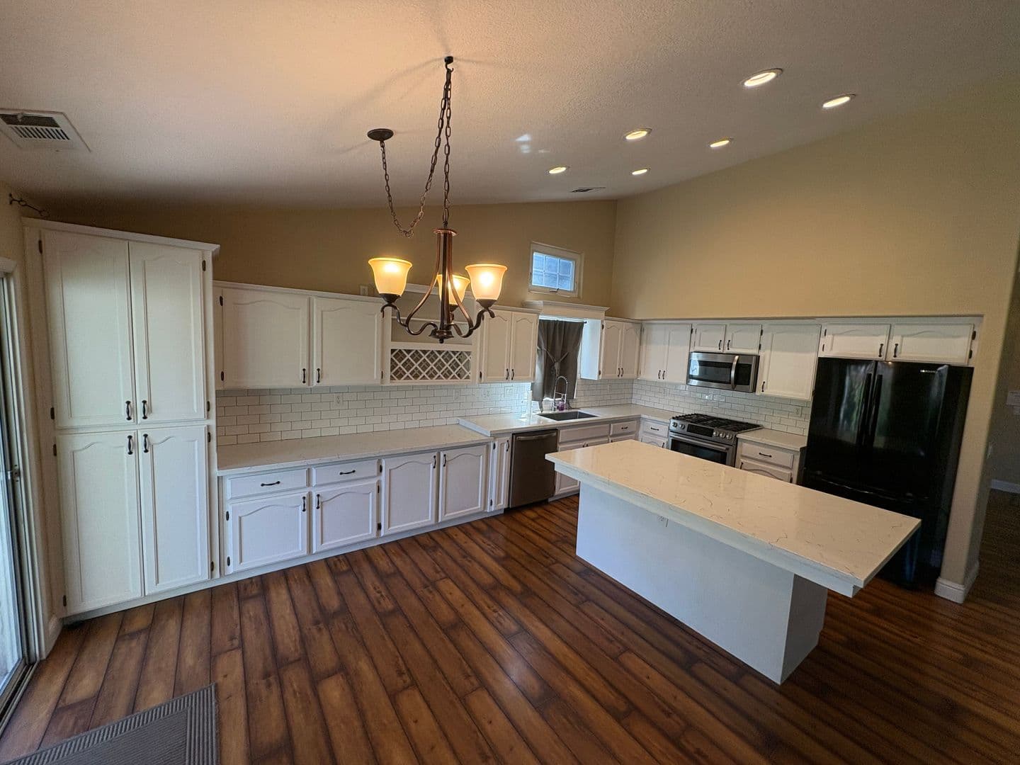 Visalia House: 3524 S. Lincoln Ct