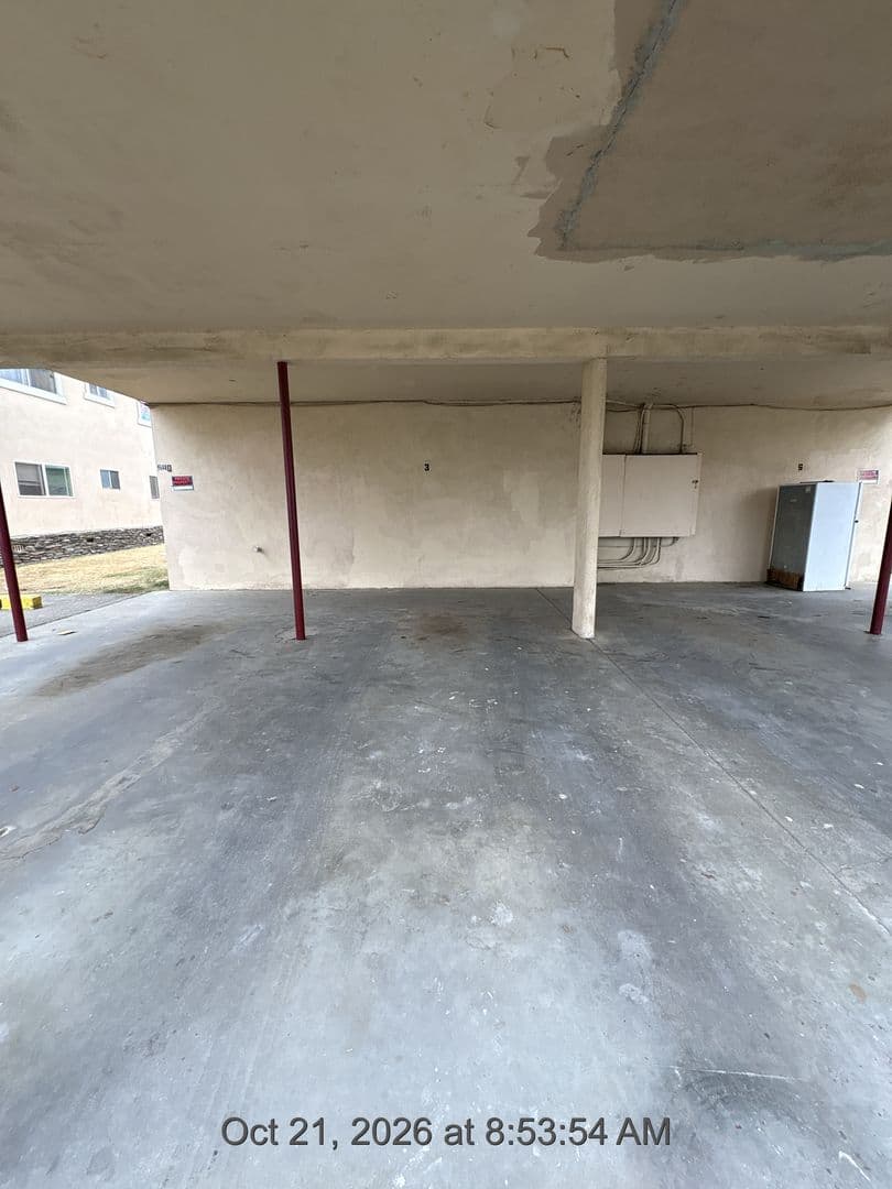 Hanford Apartment: 530-580 S. Richmond Ave