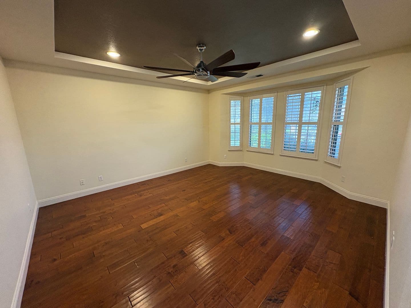 Hanford House: 540 West Birch Ct