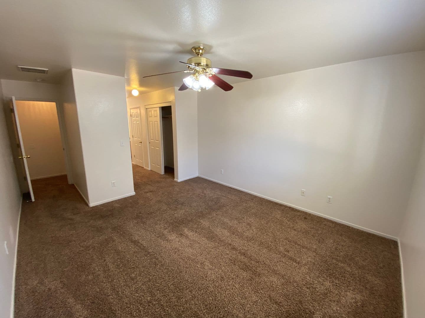 Visalia House: 3848 East Oak Avenue