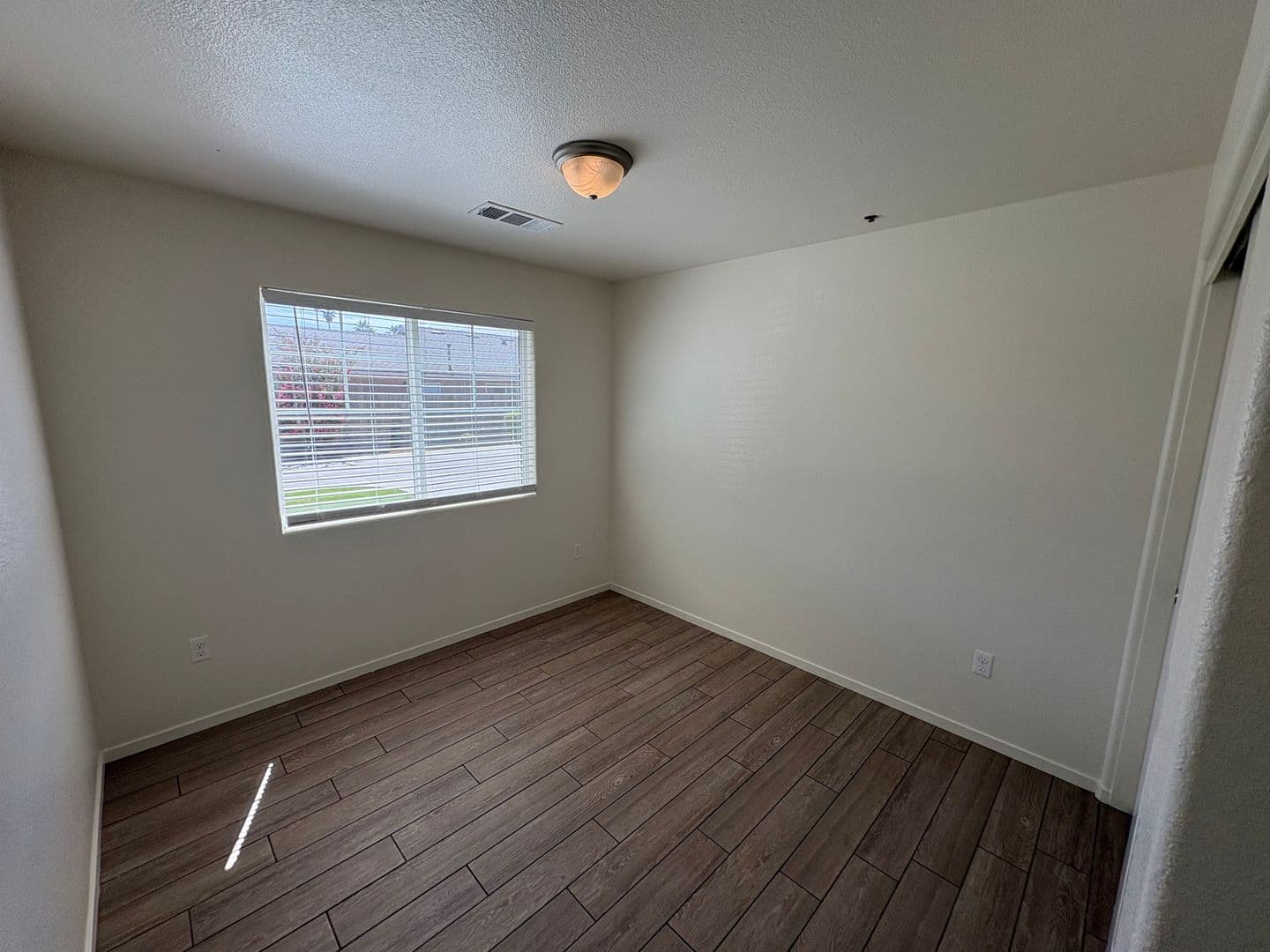 Tulare House: 2314 Cape Canyon Avenue