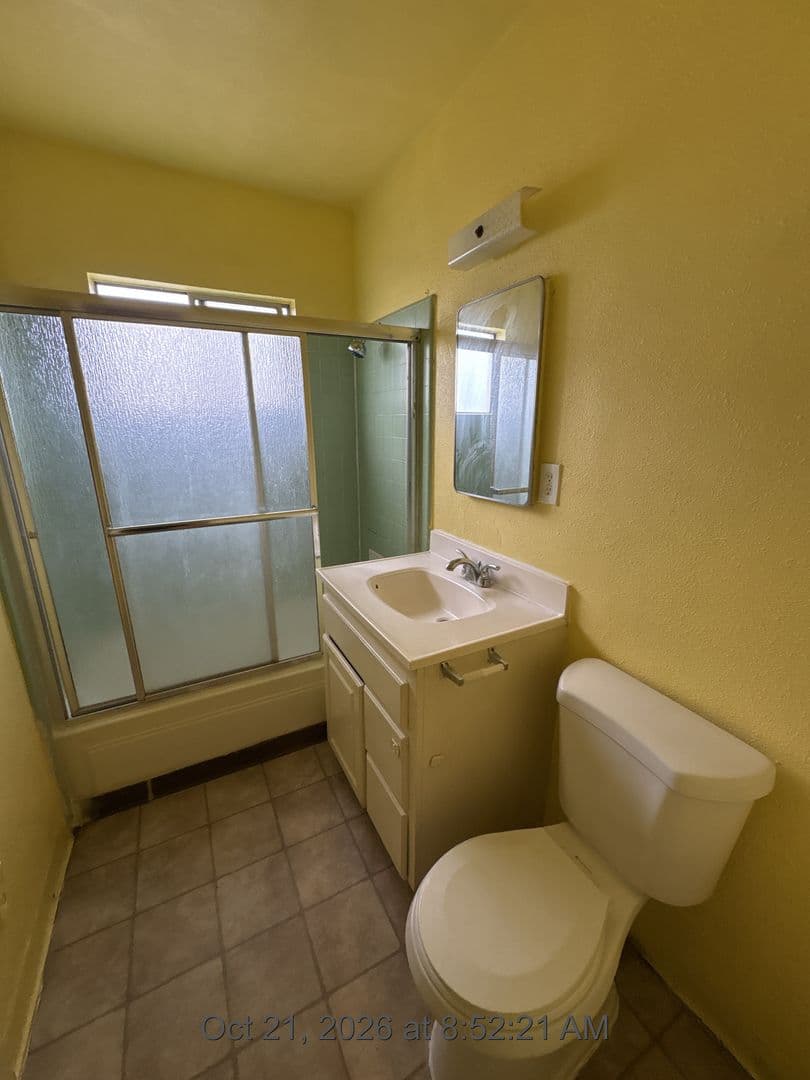 Hanford Apartment: 530-580 S. Richmond Ave
