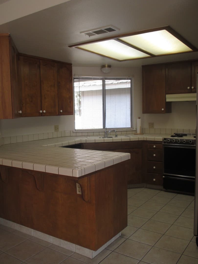 Visalia House: 4043 West Victor Avenue