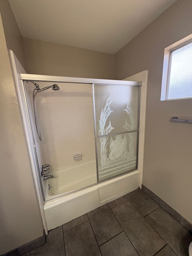 Visalia Apartment: 3108 West Walnut Ave #1-4