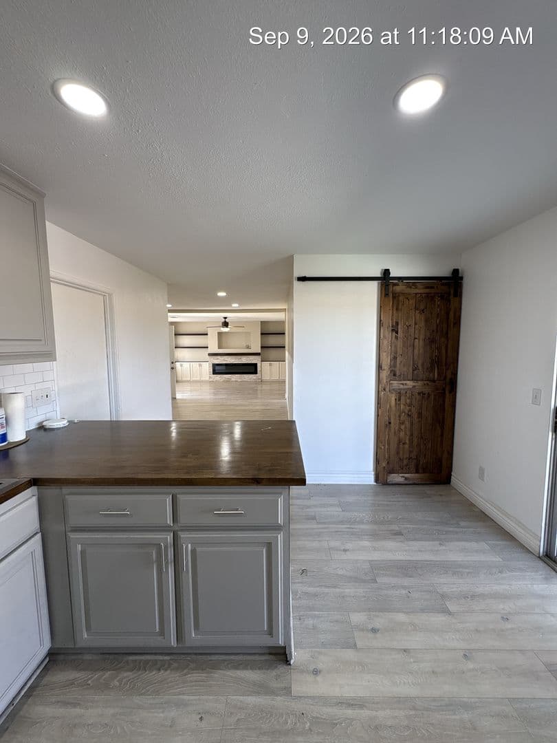 Hanford House: 1105 Freddie  Circle