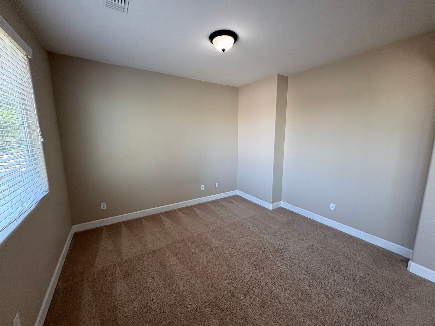 Visalia House: 3116 W Buena Vista