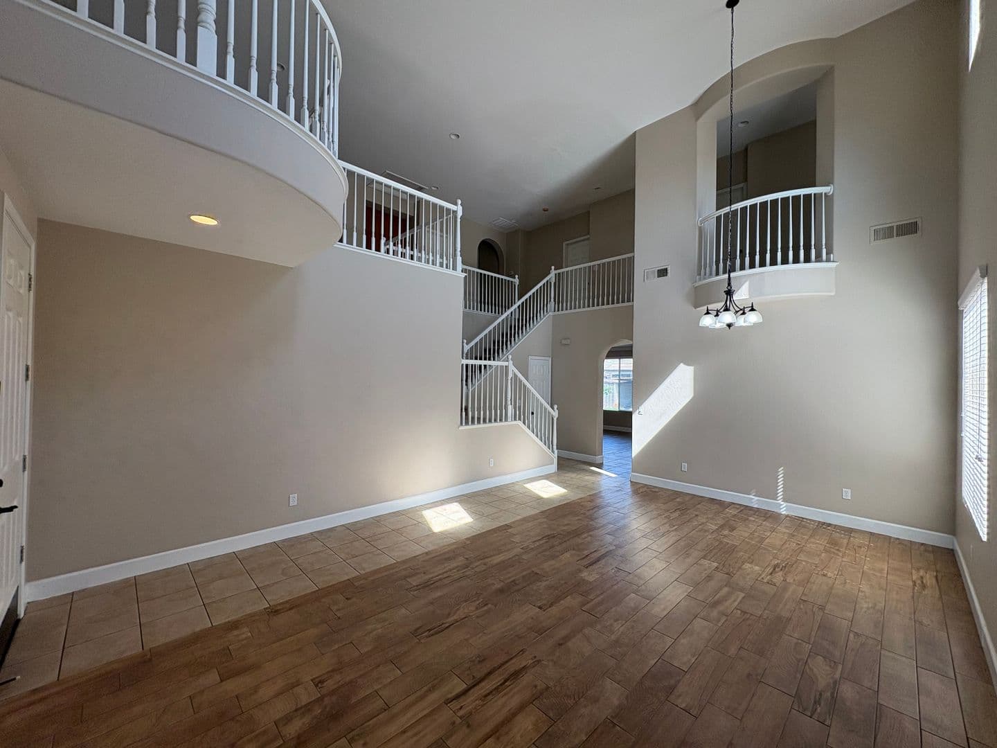 Visalia House: 3116 W Buena Vista