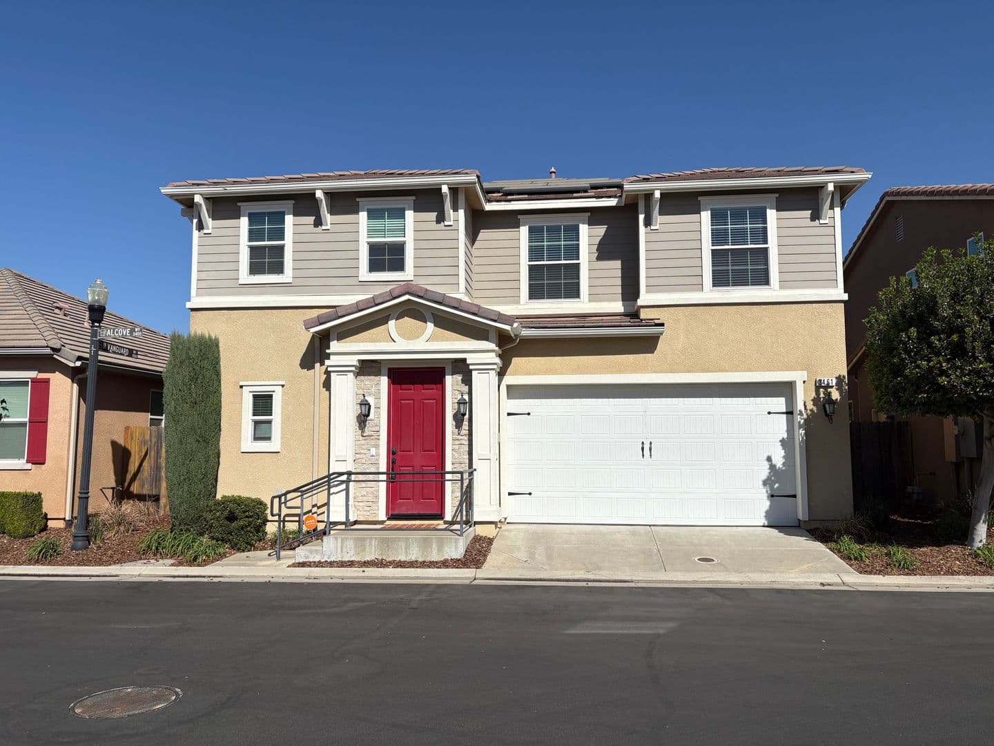 Clovis House: 3461 Alcove Way